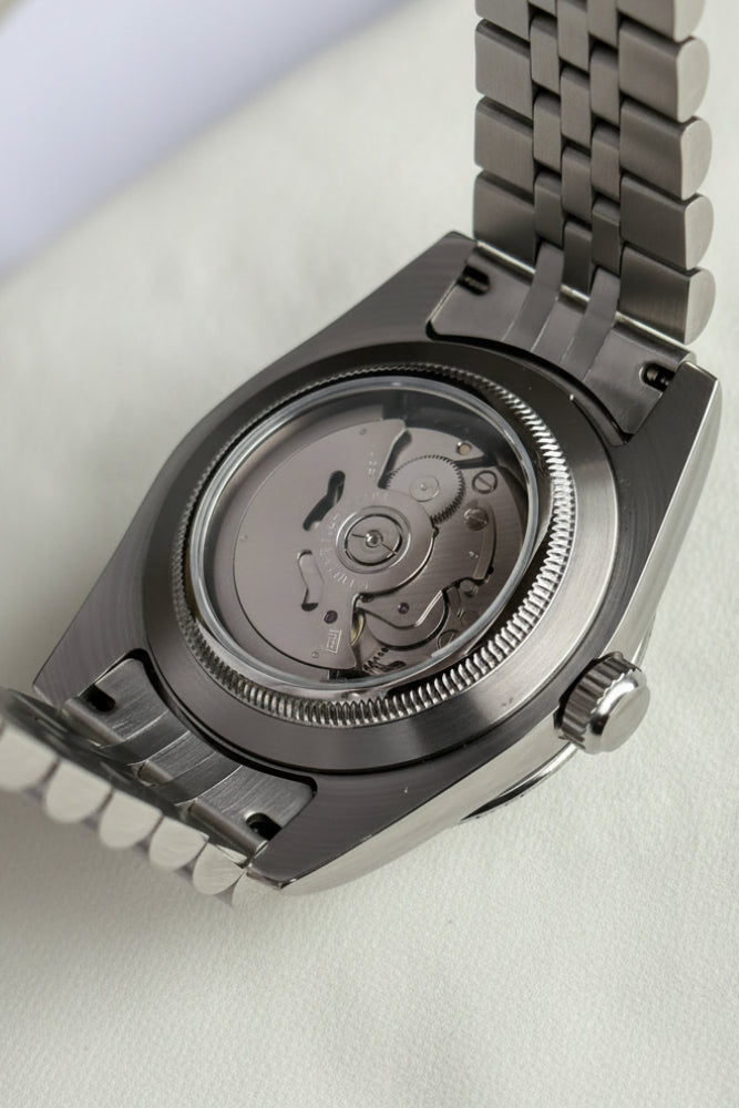 Mod Prestique Pearl Dimond Dial